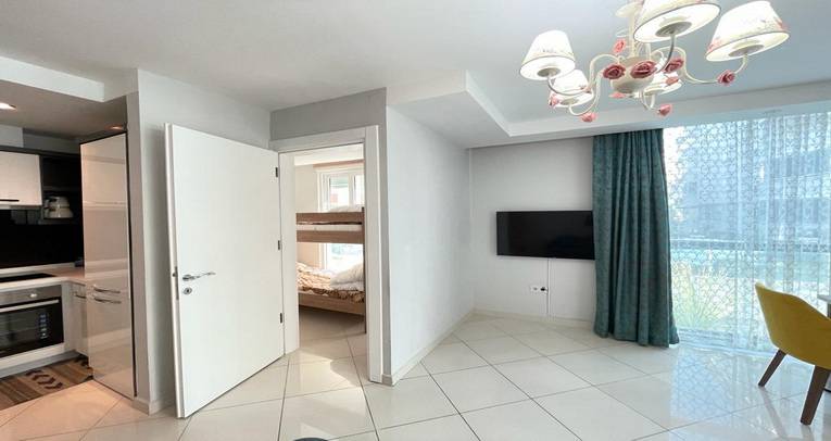 2+1 apartment in Oba with facilities
